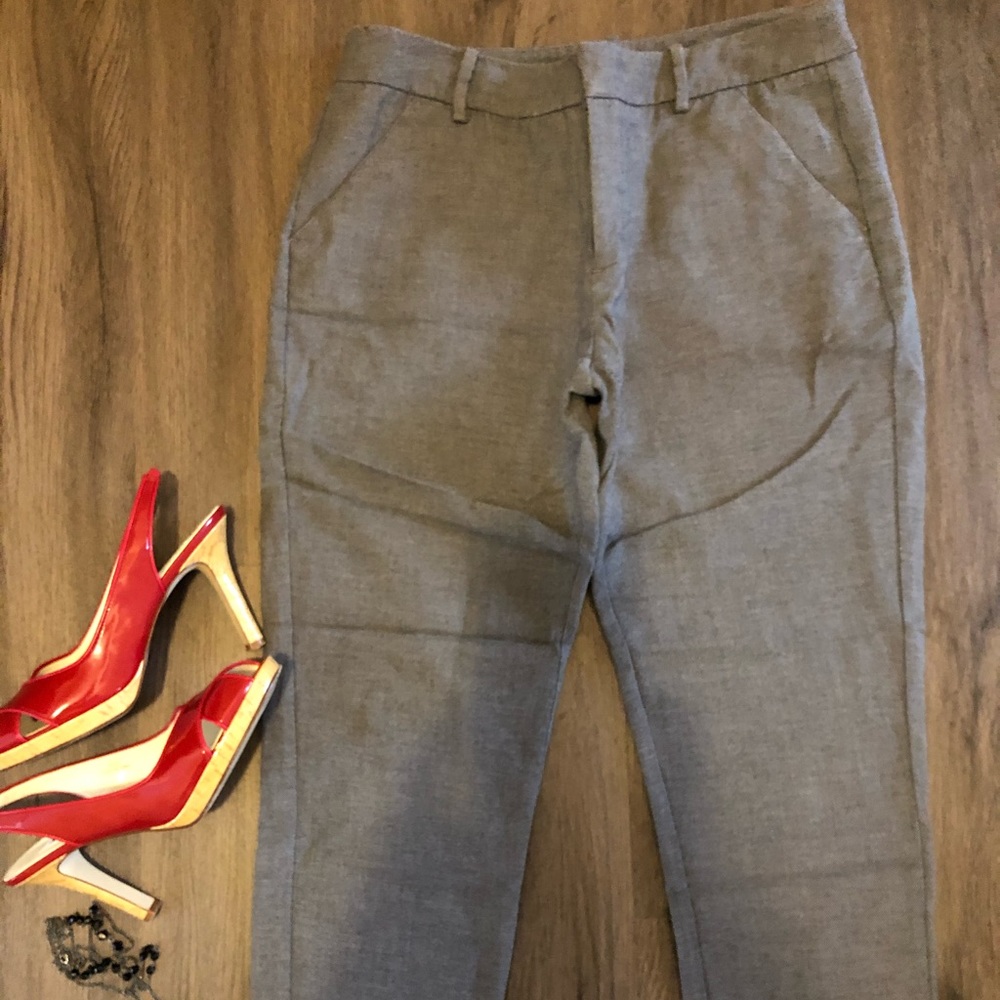 Misses Merona brand cropped pants